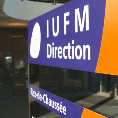 panneau-directionnel-iufm panneau directionnel dans un IUFM